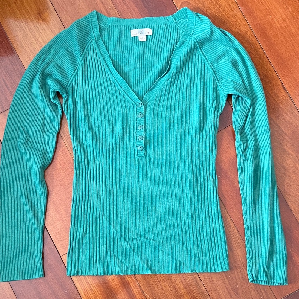 Vintage SO Brand Teal Buttoned V-Neck Long Sleeve Top